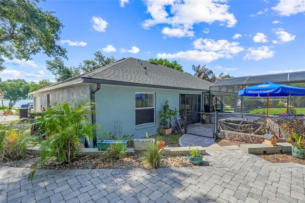 Active With Contract: $3,500 (3 beds, 2 baths, 2068 Square Feet)