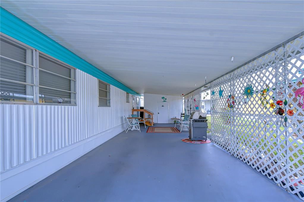 For Sale: $59,900 (2 beds, 1 baths, 684 Square Feet)