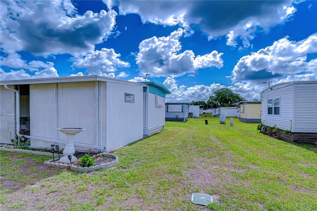 For Sale: $59,900 (2 beds, 1 baths, 684 Square Feet)