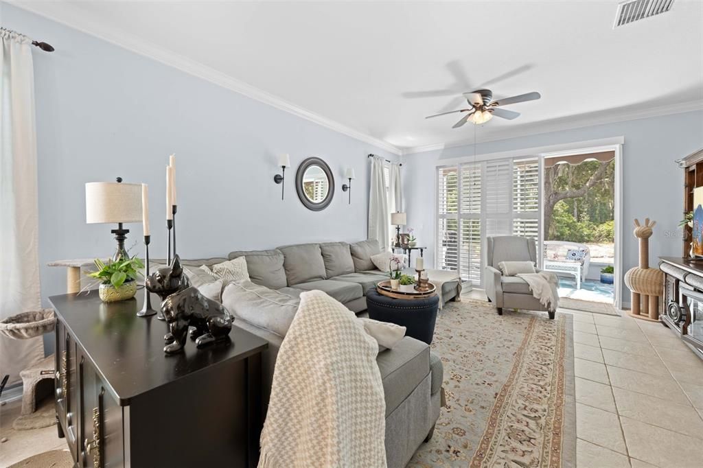 En Venta: $389,900 (3 camas, 2 baños, 1675 Pies cuadrados)