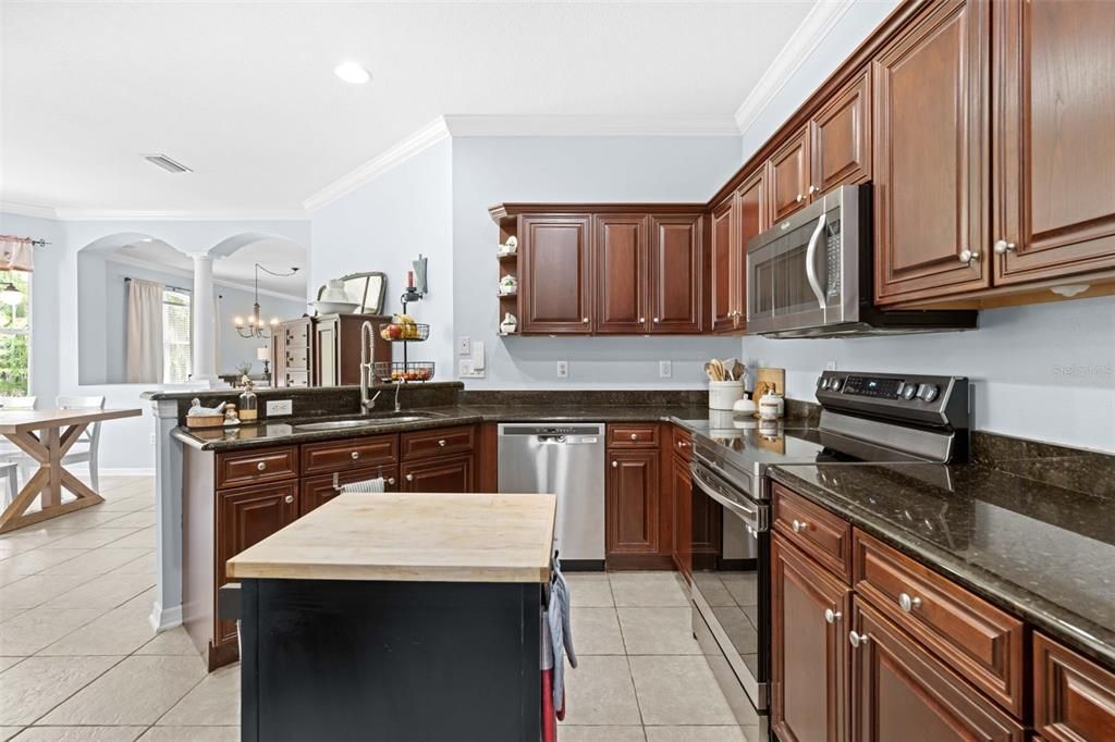 En Venta: $389,900 (3 camas, 2 baños, 1675 Pies cuadrados)