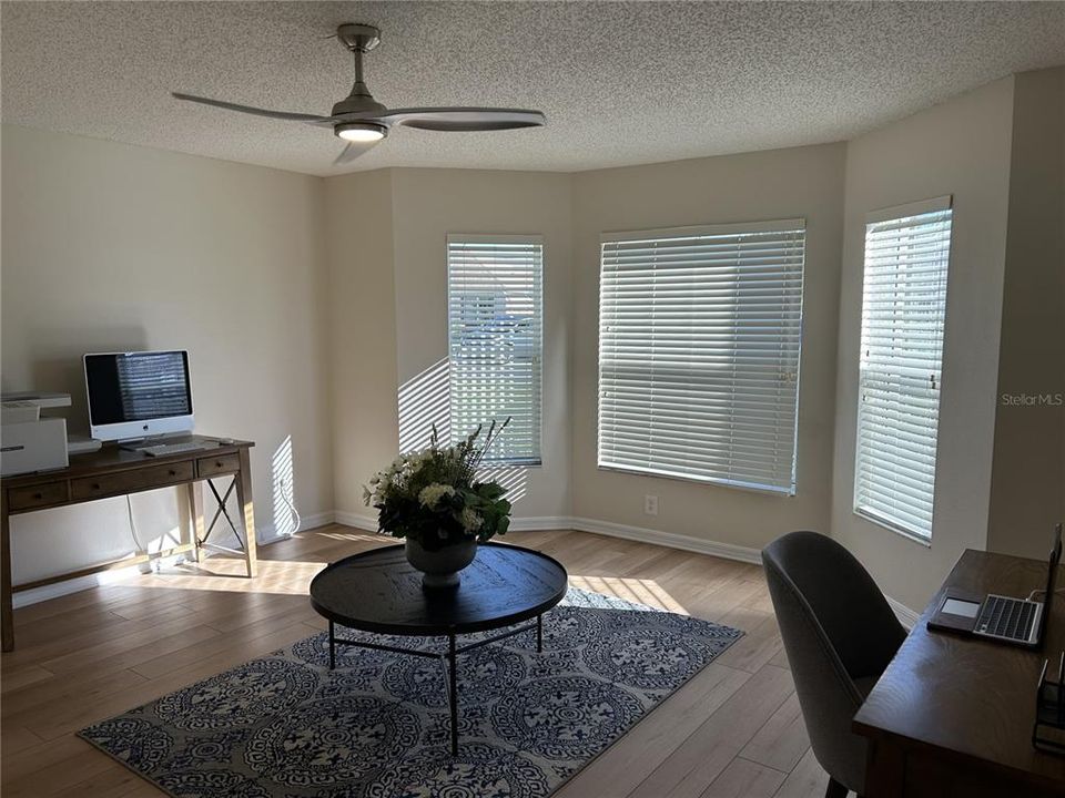 For Rent: $2,850 (3 beds, 2 baths, 2044 Square Feet)