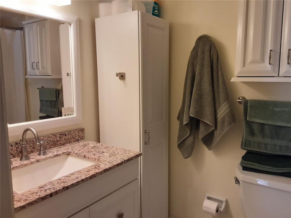 Activo con contrato: $194,000 (2 camas, 2 baños, 1014 Pies cuadrados)