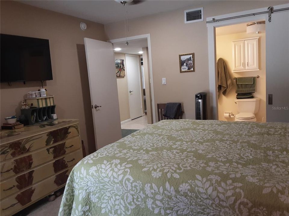 Activo con contrato: $194,000 (2 camas, 2 baños, 1014 Pies cuadrados)