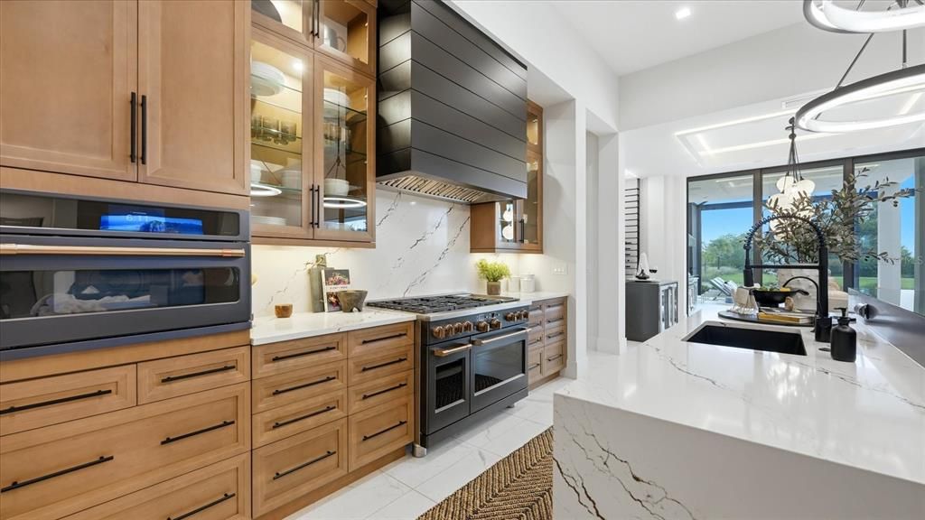 For Sale: $3,100,000 (3 beds, 4 baths, 3530 Square Feet)