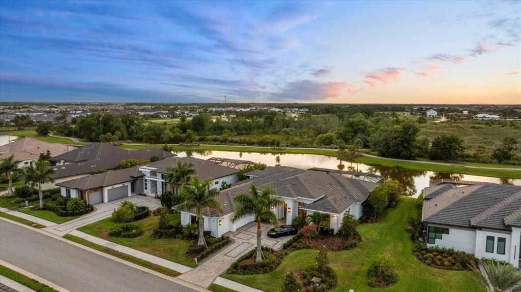 For Sale: $3,100,000 (3 beds, 4 baths, 3530 Square Feet)