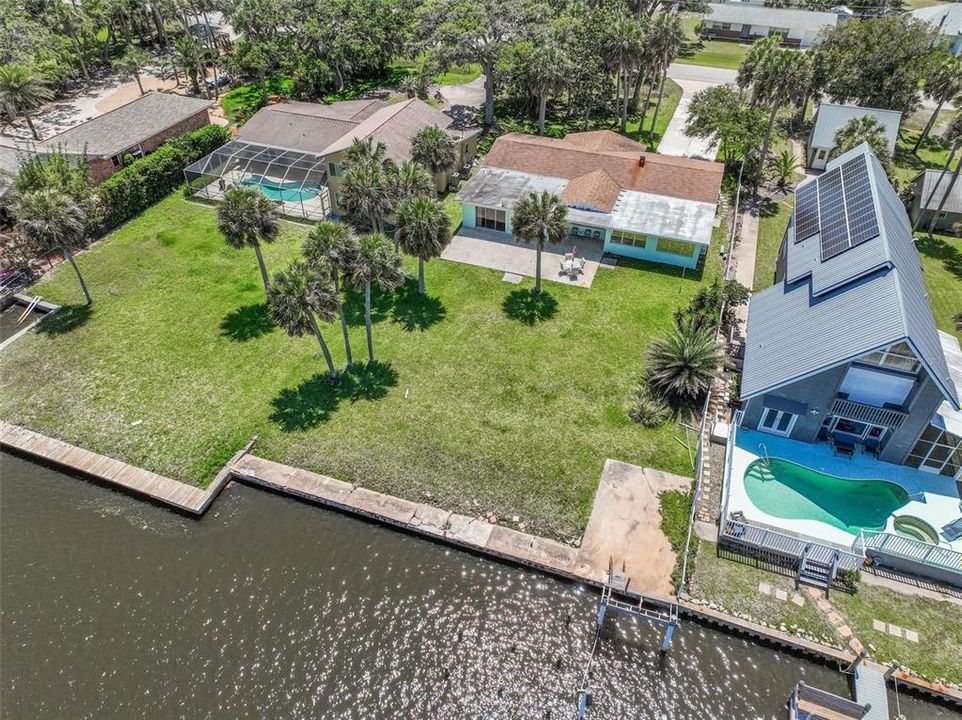For Sale: $699,000 (3 beds, 3 baths, 1875 Square Feet)