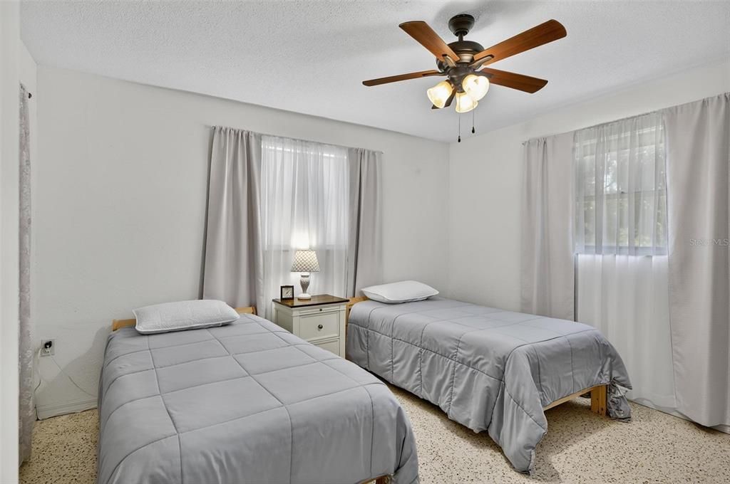 For Sale: $699,000 (3 beds, 3 baths, 1875 Square Feet)