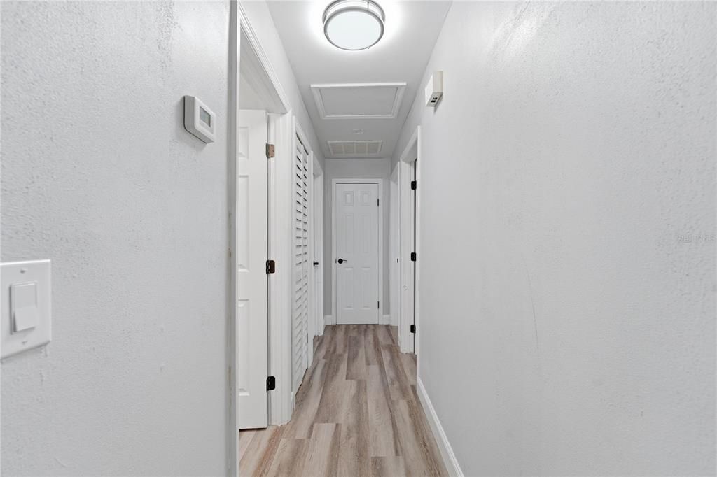 Activo con contrato: $345,000 (3 camas, 2 baños, 1322 Pies cuadrados)