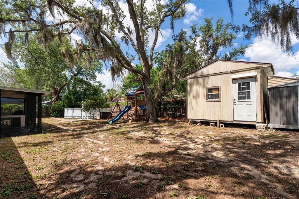 Activo con contrato: $345,000 (3 camas, 2 baños, 1322 Pies cuadrados)