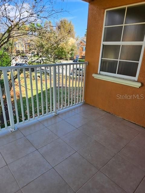 For Rent: $2,350 (3 beds, 2 baths, 1862 Square Feet)