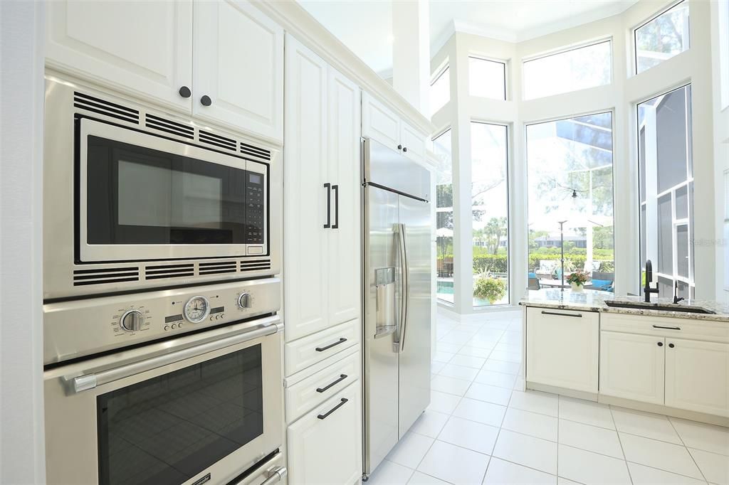 For Sale: $2,550,000 (4 beds, 4 baths, 4154 Square Feet)