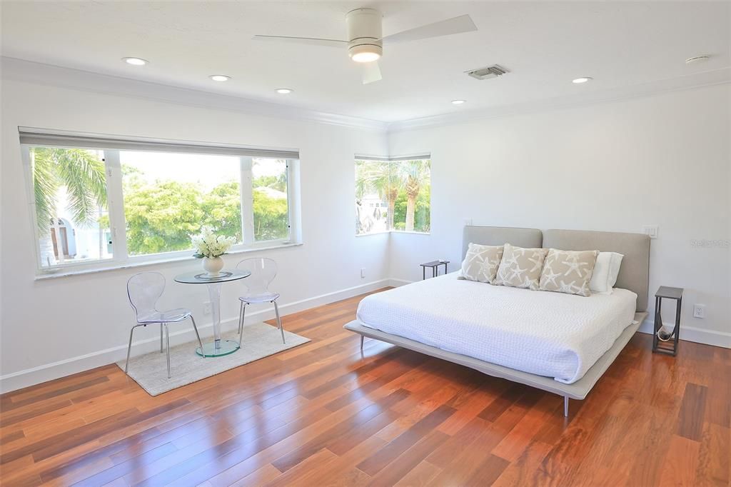For Sale: $2,550,000 (4 beds, 4 baths, 4154 Square Feet)