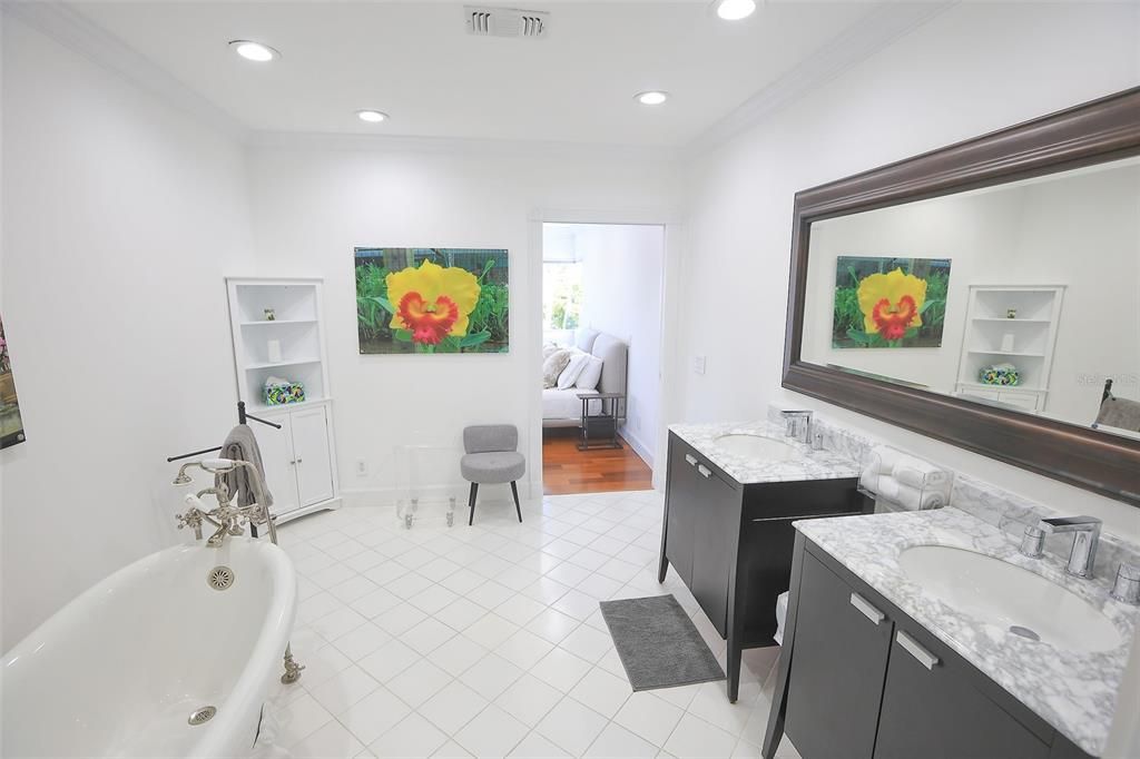 For Sale: $2,550,000 (4 beds, 4 baths, 4154 Square Feet)