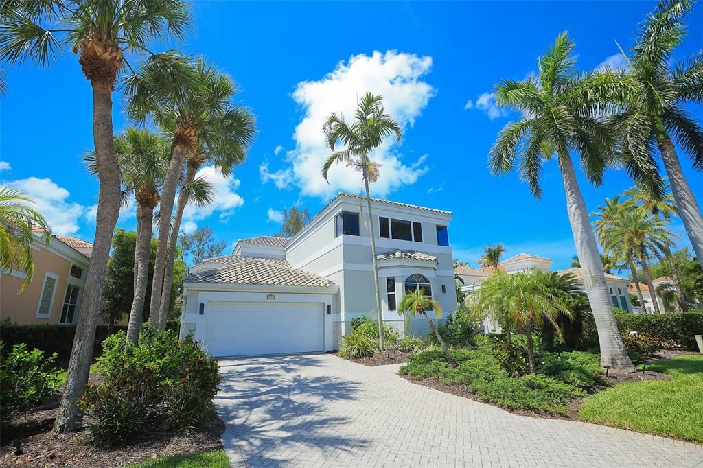 For Sale: $2,550,000 (4 beds, 4 baths, 4154 Square Feet)
