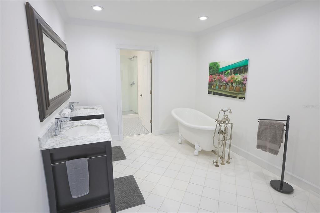 For Sale: $2,550,000 (4 beds, 4 baths, 4154 Square Feet)