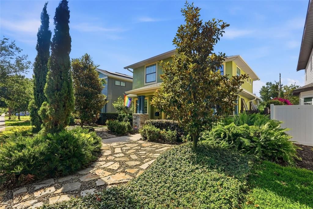 Active With Contract: $1,425,000 (4 beds, 2 baths, 2293 Square Feet)