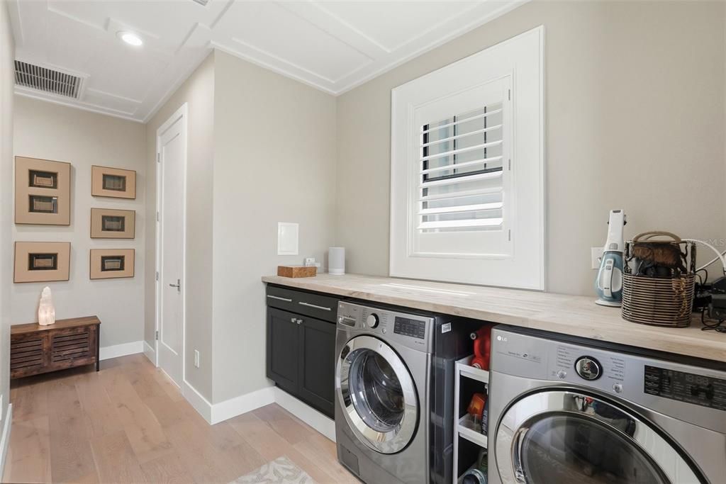 Active With Contract: $1,425,000 (4 beds, 2 baths, 2293 Square Feet)