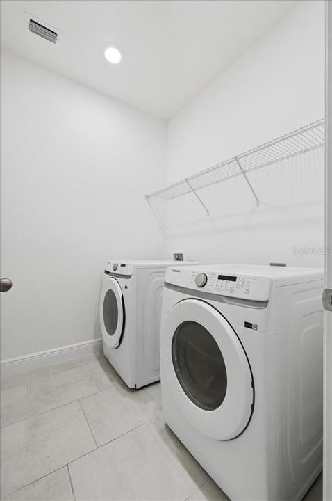 For Sale: $455,000 (4 beds, 2 baths, 2080 Square Feet)