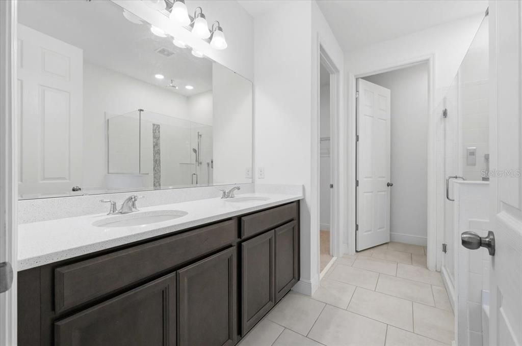 For Sale: $455,000 (4 beds, 2 baths, 2080 Square Feet)