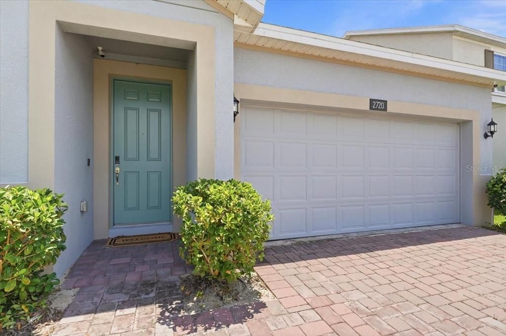 For Sale: $455,000 (4 beds, 2 baths, 2080 Square Feet)