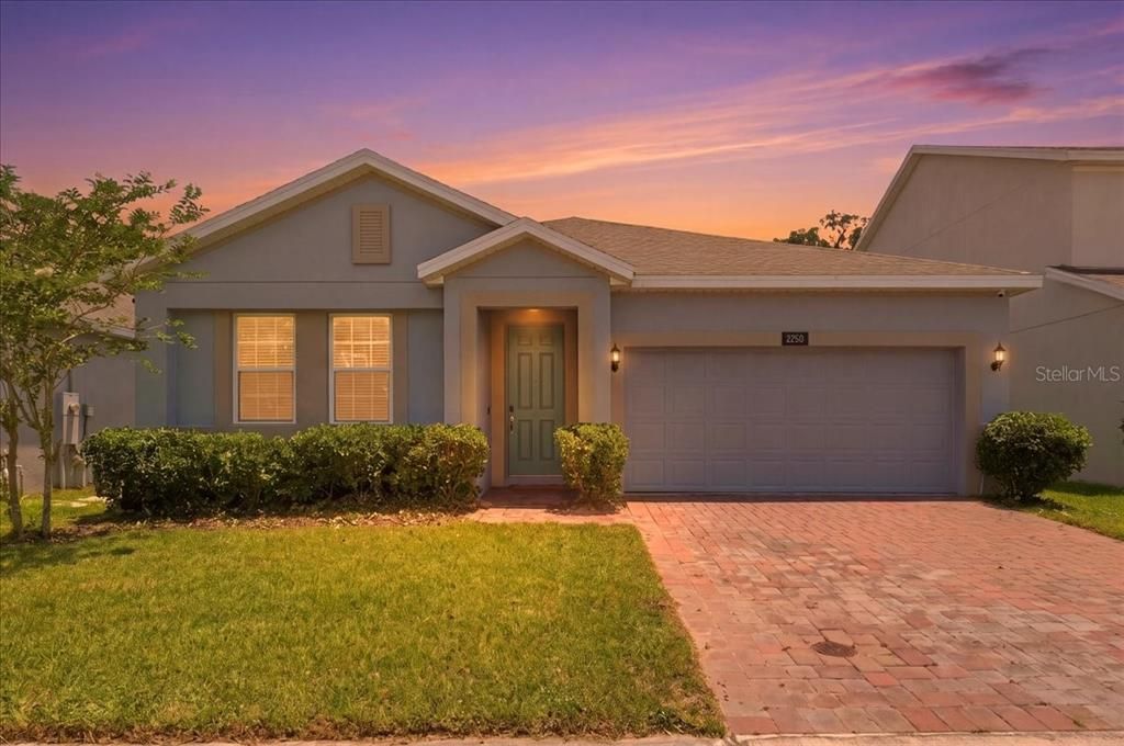 For Sale: $455,000 (4 beds, 2 baths, 2080 Square Feet)