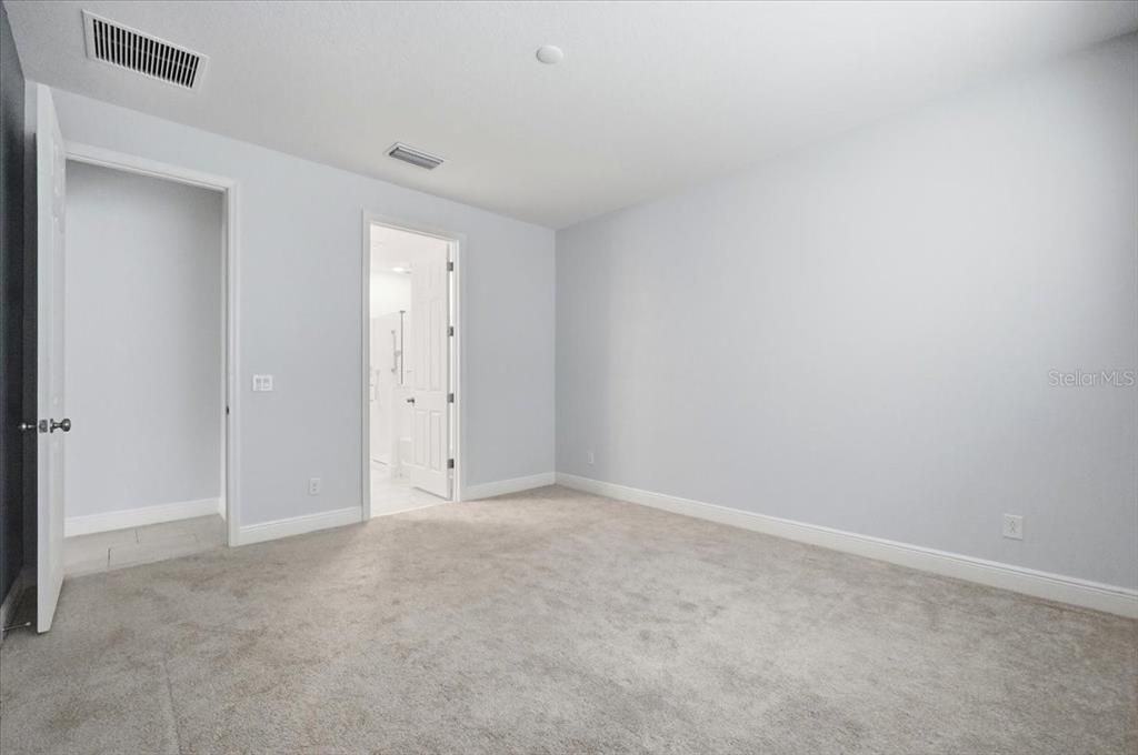 For Sale: $455,000 (4 beds, 2 baths, 2080 Square Feet)