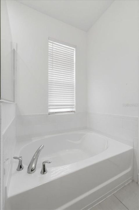 For Sale: $455,000 (4 beds, 2 baths, 2080 Square Feet)
