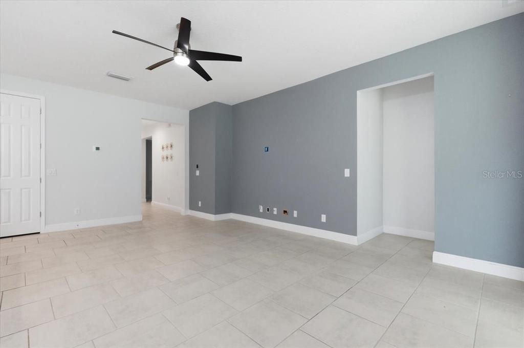 For Sale: $455,000 (4 beds, 2 baths, 2080 Square Feet)