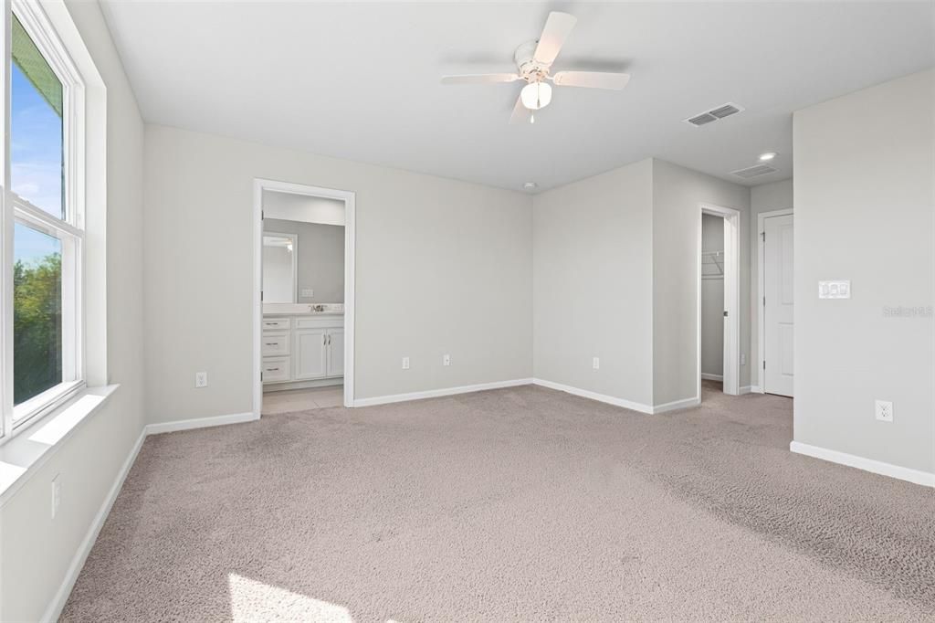 В аренду: $2,450 (3 спален, 2 ванн, 1747 Квадратных фут)