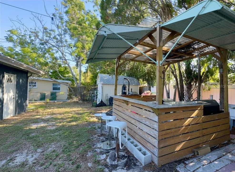 For Sale: $419,000 (4 beds, 2 baths, 1571 Square Feet)