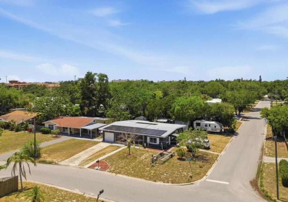 For Sale: $419,000 (4 beds, 2 baths, 1571 Square Feet)