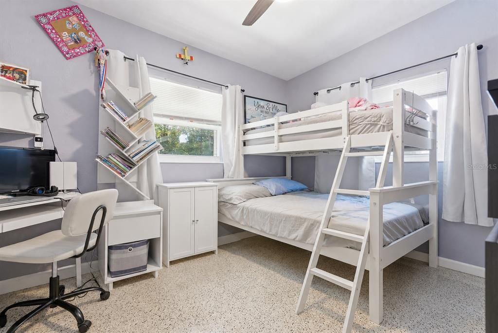 For Sale: $419,000 (4 beds, 2 baths, 1571 Square Feet)