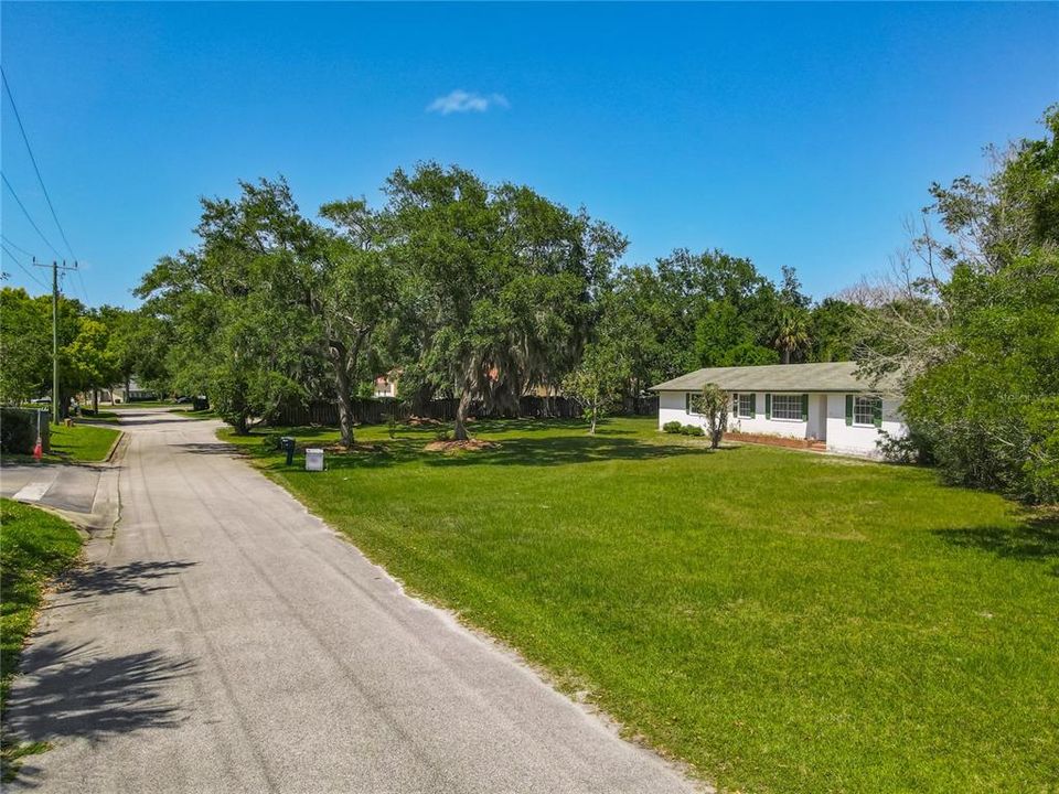 For Sale: $549,900 (3 beds, 2 baths, 1460 Square Feet)