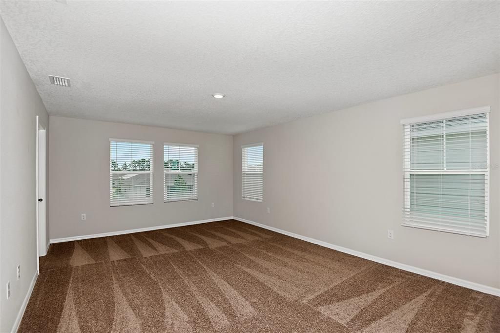 For Sale: $535,990 (5 beds, 3 baths, 3182 Square Feet)