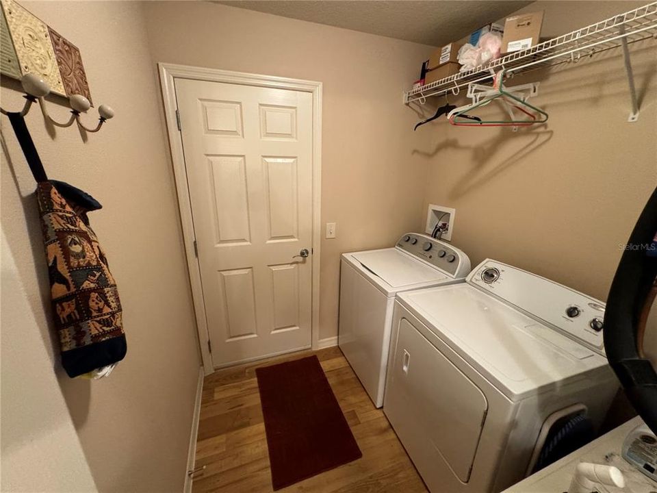 For Rent: $2,200 (3 beds, 2 baths, 1542 Square Feet)