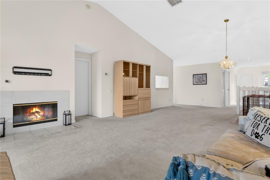 For Sale: $235,700 (3 beds, 2 baths, 1764 Square Feet)