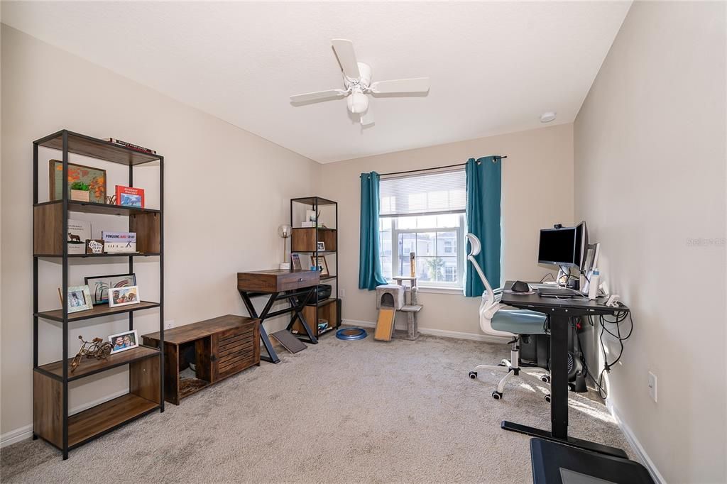 En Venta: $525,000 (5 camas, 3 baños, 2622 Pies cuadrados)