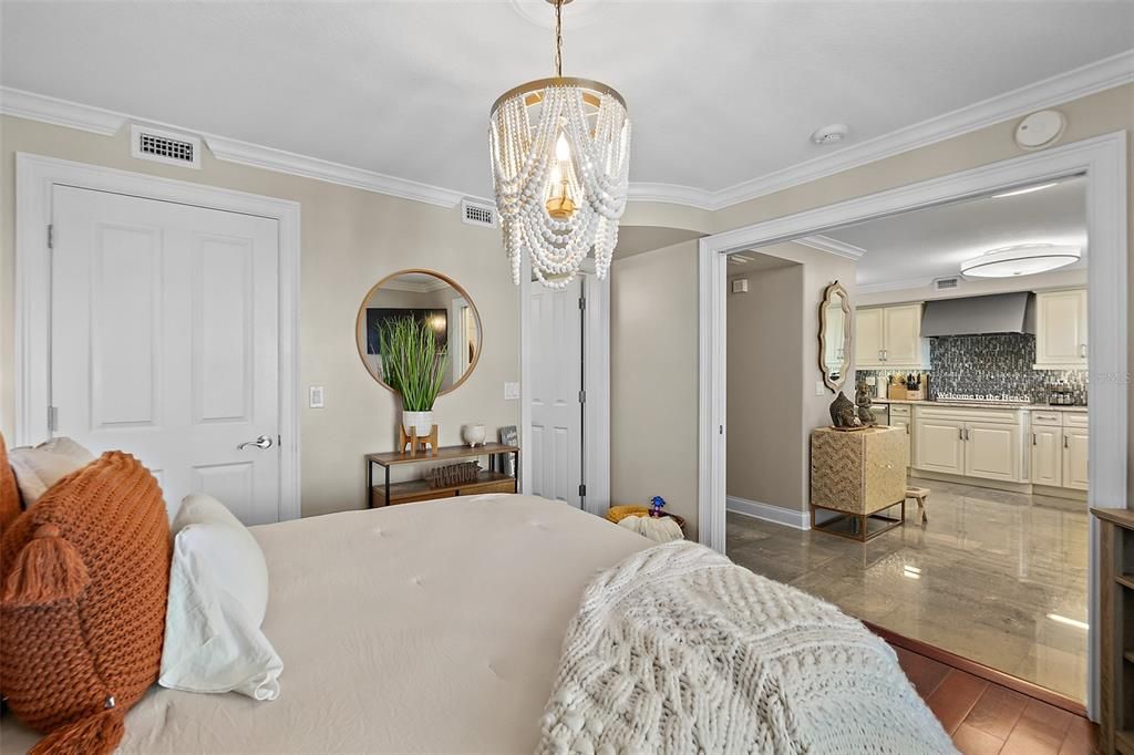 For Sale: $799,000 (3 beds, 2 baths, 1900 Square Feet)
