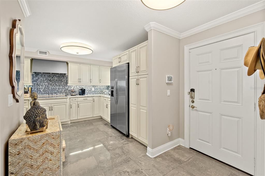 For Sale: $799,000 (3 beds, 2 baths, 1900 Square Feet)