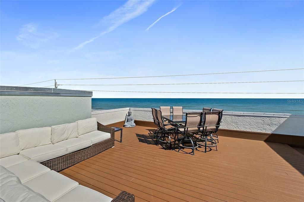 For Sale: $799,000 (3 beds, 2 baths, 1900 Square Feet)