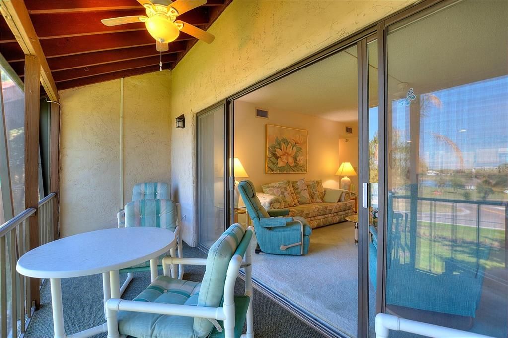 En Venta: $119,000 (2 camas, 2 baños, 954 Pies cuadrados)