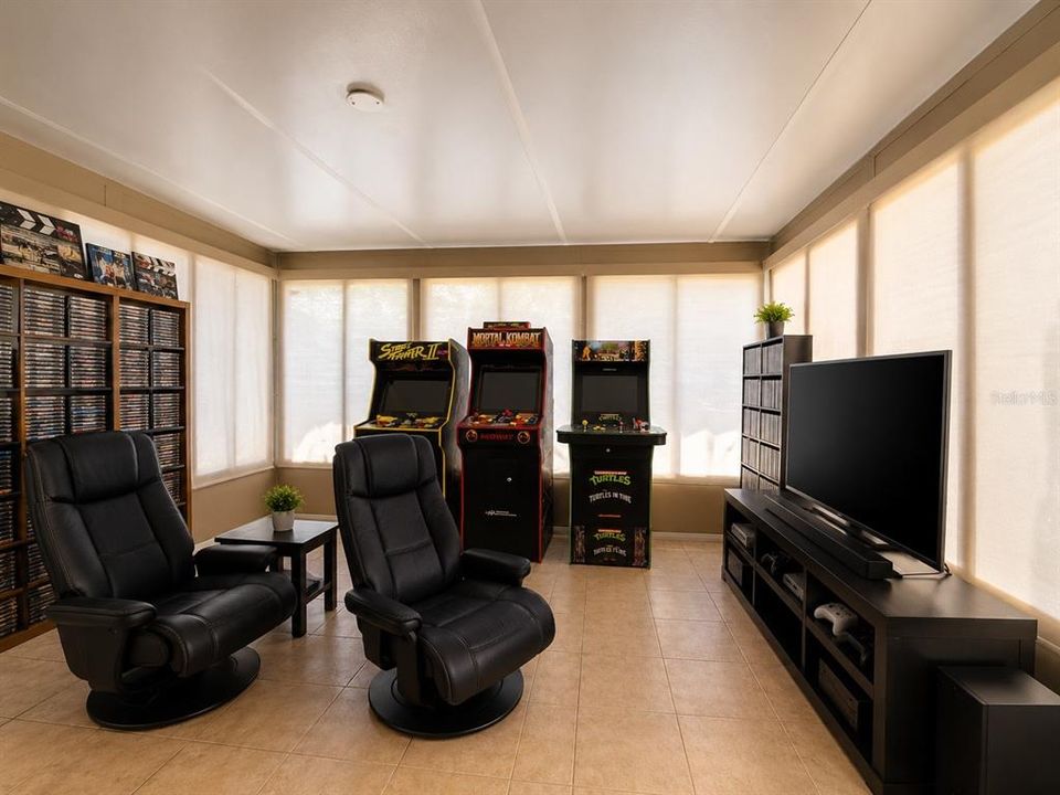 For Sale: $284,900 (3 beds, 2 baths, 1503 Square Feet)