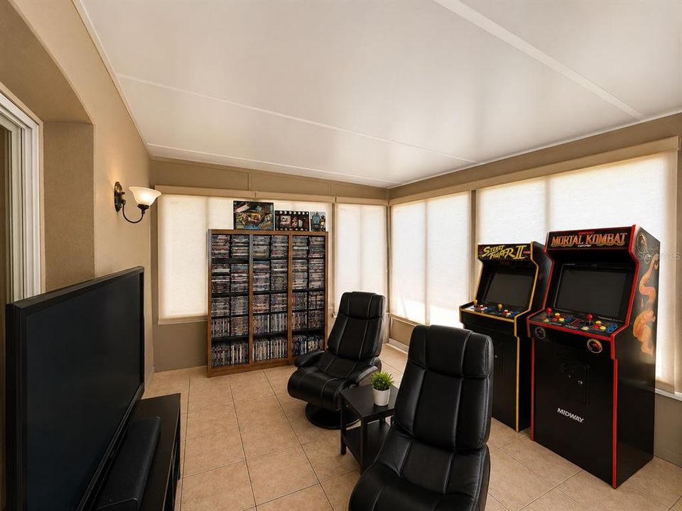 For Sale: $284,900 (3 beds, 2 baths, 1503 Square Feet)