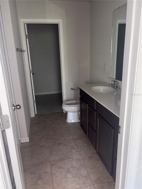For Sale: $215,000 (3 beds, 2 baths, 1404 Square Feet)