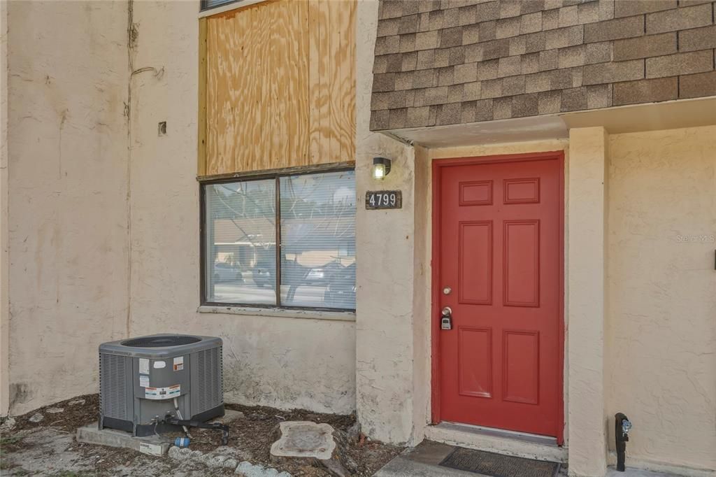 For Sale: $169,900 (2 beds, 2 baths, 1140 Square Feet)