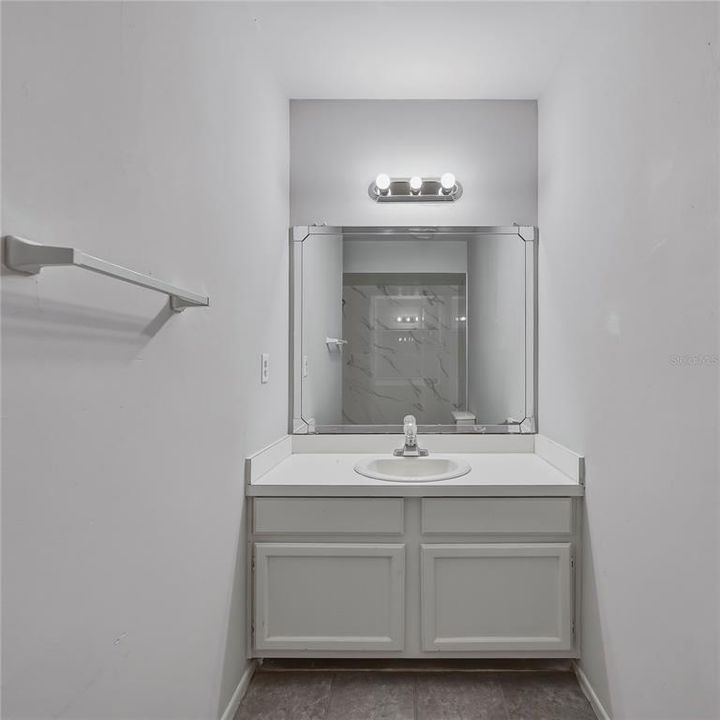 For Sale: $169,900 (2 beds, 2 baths, 1140 Square Feet)