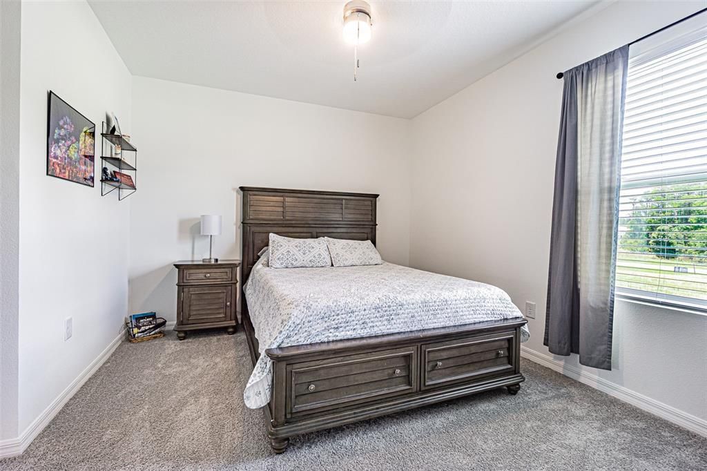 For Sale: $409,900 (4 beds, 2 baths, 2305 Square Feet)