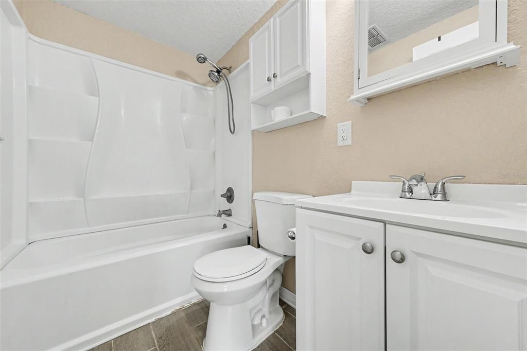 En Venta: $275,000 (3 camas, 2 baños, 1056 Pies cuadrados)
