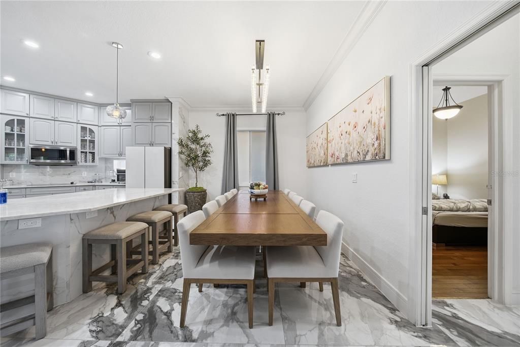 En Venta: $1,395,000 (4 camas, 3 baños, 2694 Pies cuadrados)